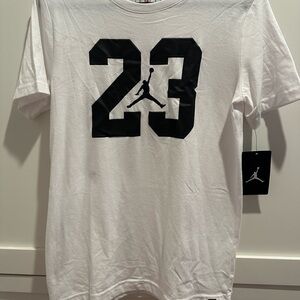 White Jordan 23 Tshirt Boys size Large